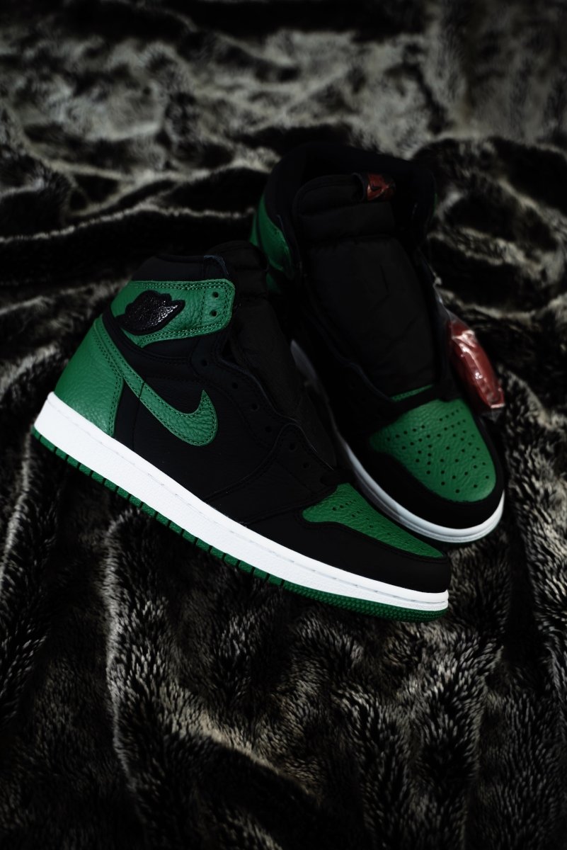 Jordan 1 cheapest Retro High Pine Green Black