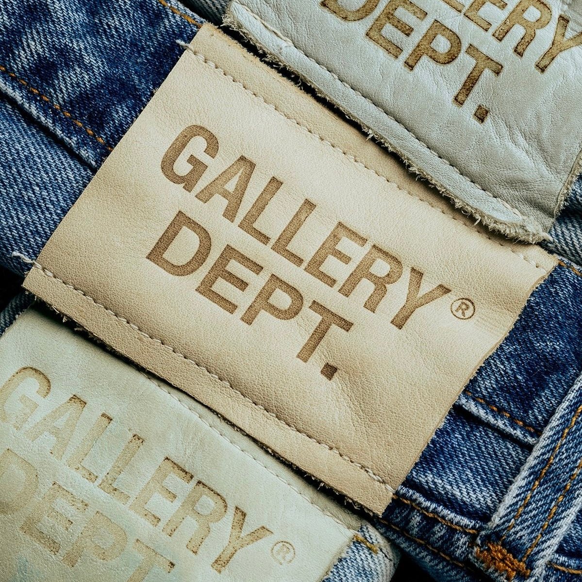 Gallery Dept. - La Familia Street Culture