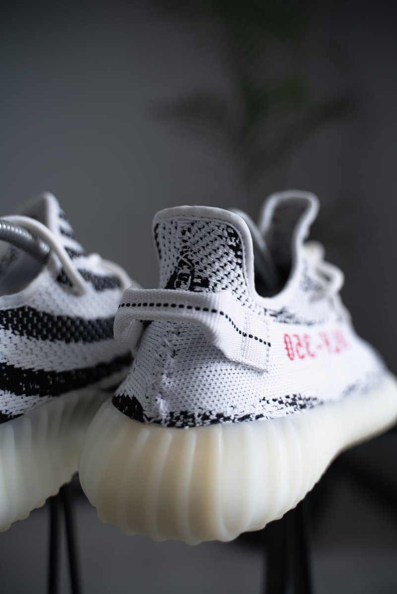 Adidas Yeezy Boost 350 V2 Zebra - La Familia Street Culture - YEEZY