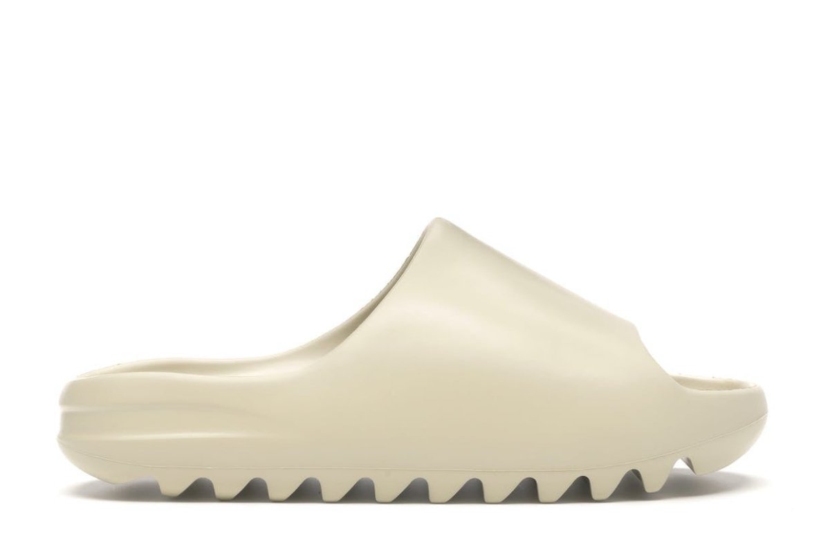 Adidas Yeezy Slides Bone - La Familia Street Culture - YEEZY