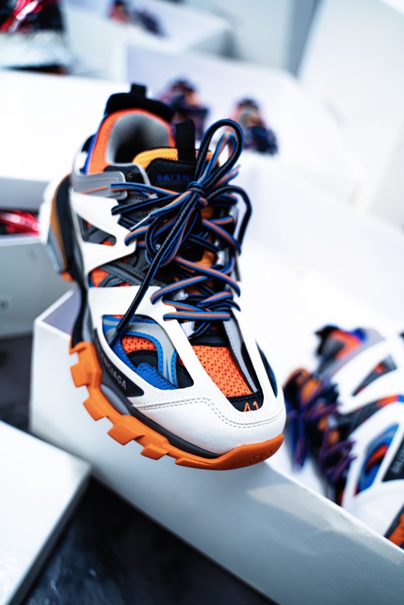 Balenciaga Track Runner, Orange - La Familia Street Culture - Balenciaga