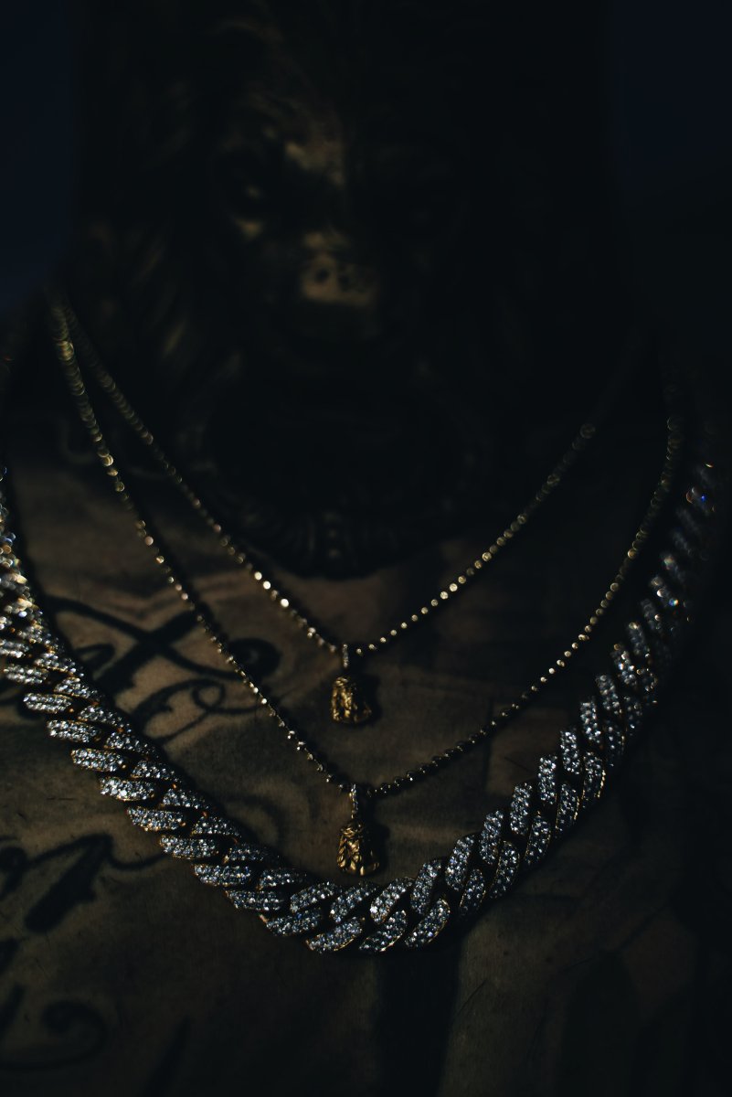 Diamond Miami Cuban Link Chain - La Familia Street Culture - Greg Yüna