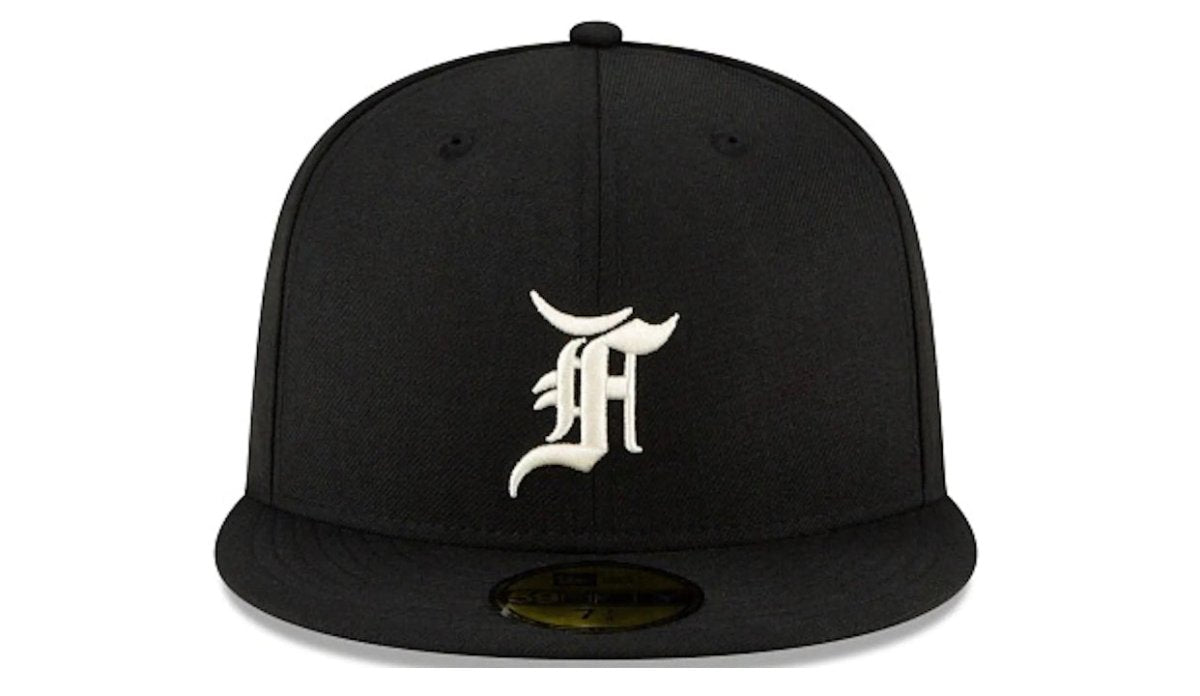 Fear of God Essentials New Era 59Fifty Fitted Hat FW21 Black - La Familia Street Culture - FEAR OF GOD