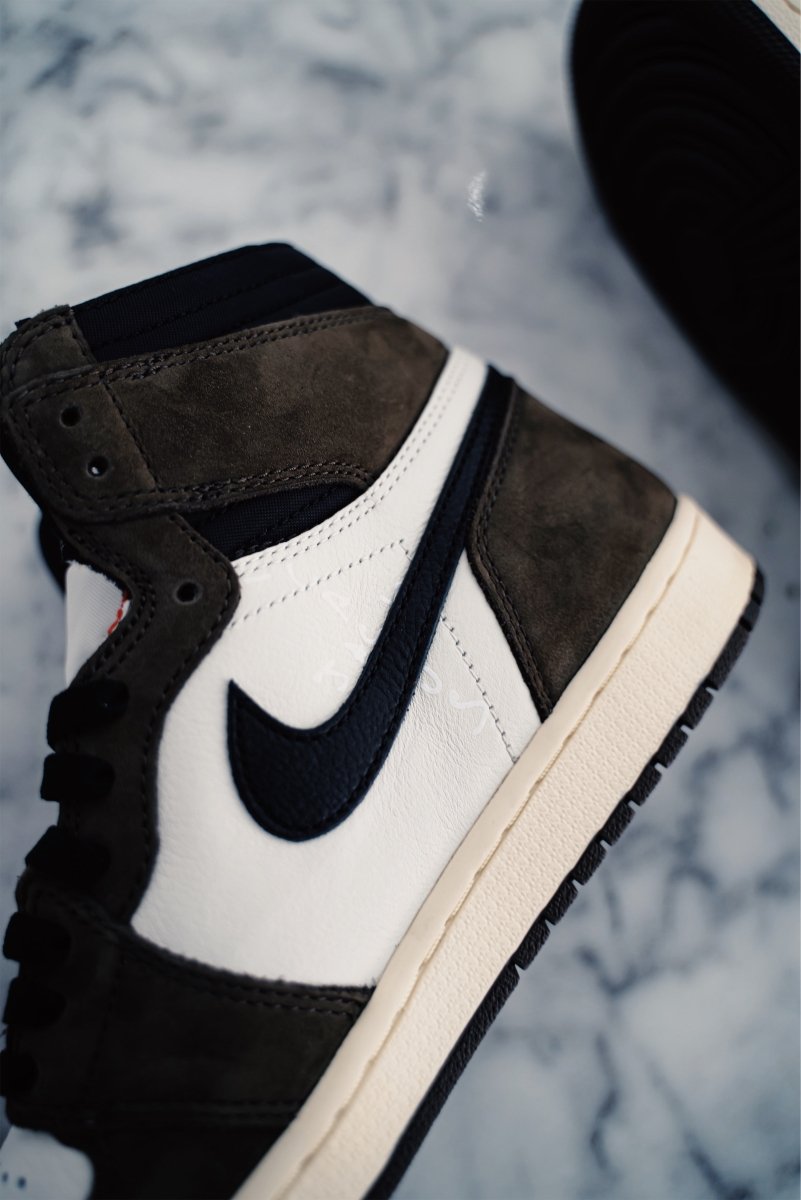 Air jordan 1 travis scott drop online