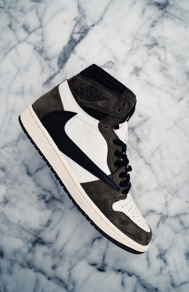 Jordan 1 Cactus Jack retro high Travis Scott - La Familia Street Culture - Air Jordan