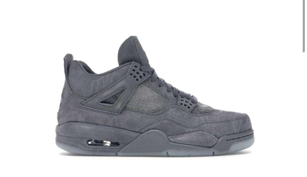 Air jordan 4 retro x kaws on sale