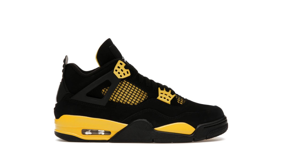 Jordan 4 Retro Thunder (2023) - La Familia Street Culture - Air Jordan